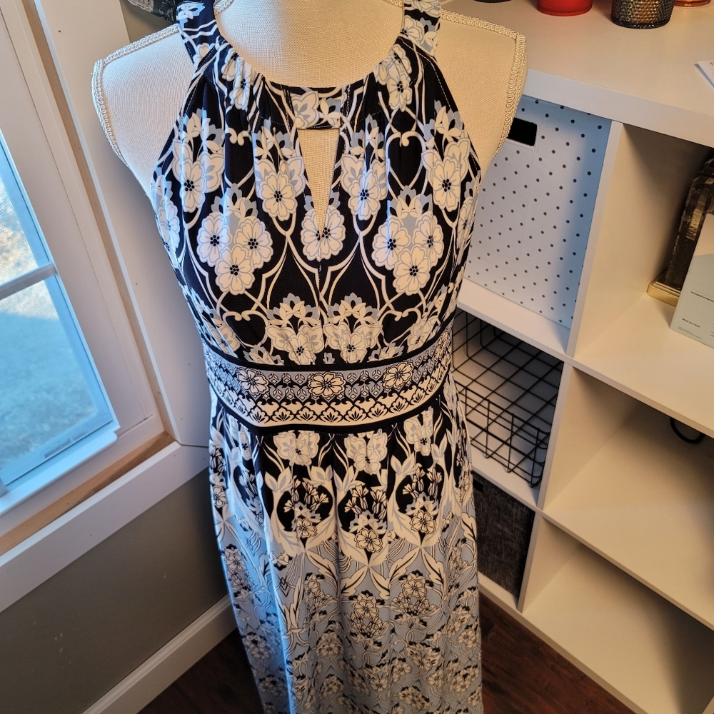 London Times Keyhole Maxi Dress